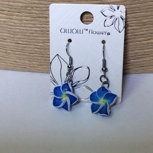 Oluolu Flower Blue Yellow Flower Earrings Hawaii